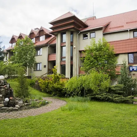 Perlyna Karpat Slavske